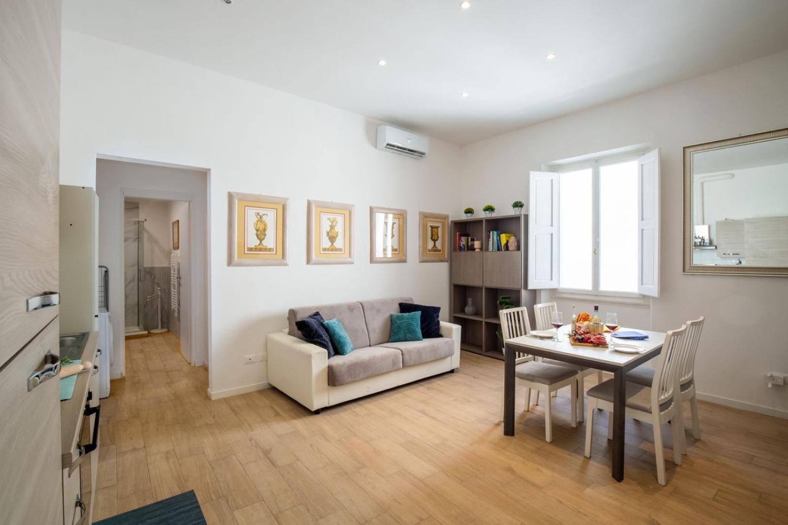 Apartment Monique-5 Minuti Dalla Stazione Florenz